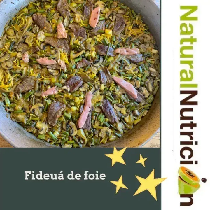 Fideuá de foie con setas y espárragos trigueros
